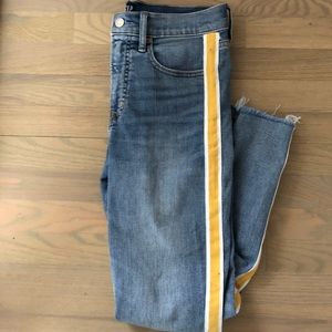 🦁Gap yellow and blue pants